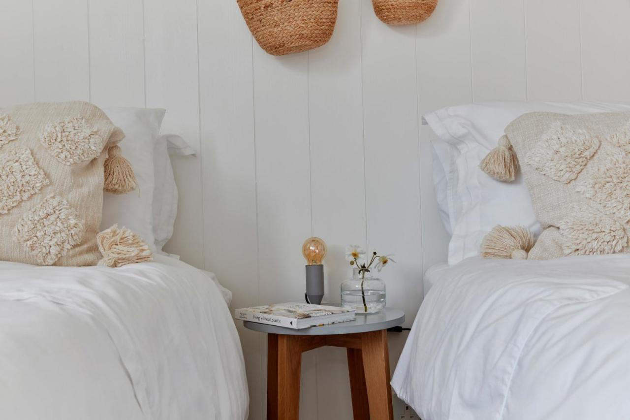 A Cool Coastal Retreat On Kingsdown Beach - The White House Villa Deal Luaran gambar
