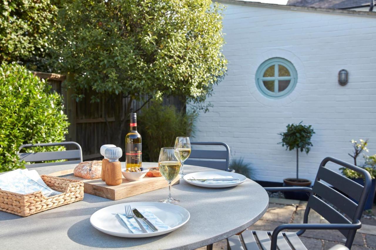 A Cool Coastal Retreat On Kingsdown Beach - The White House Villa Deal Luaran gambar