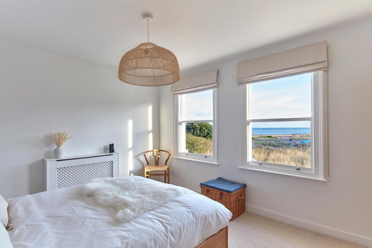 A Cool Coastal Retreat On Kingsdown Beach - The White House Villa Deal Luaran gambar